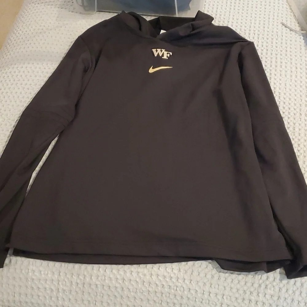 Wake Forest Nike Dri-fit Pullover Size Small (#11)